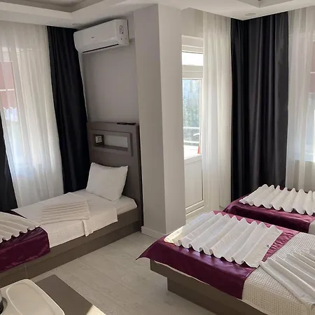 Konyaalti Hotel *
